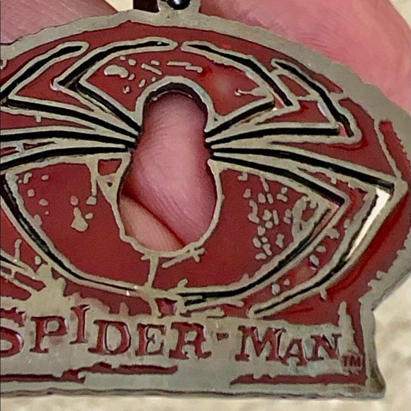 MARVEL UNIVERSAL STUDIO " ISLANDS OF ADVENTURE " KEY RING - Picture 3 of 15